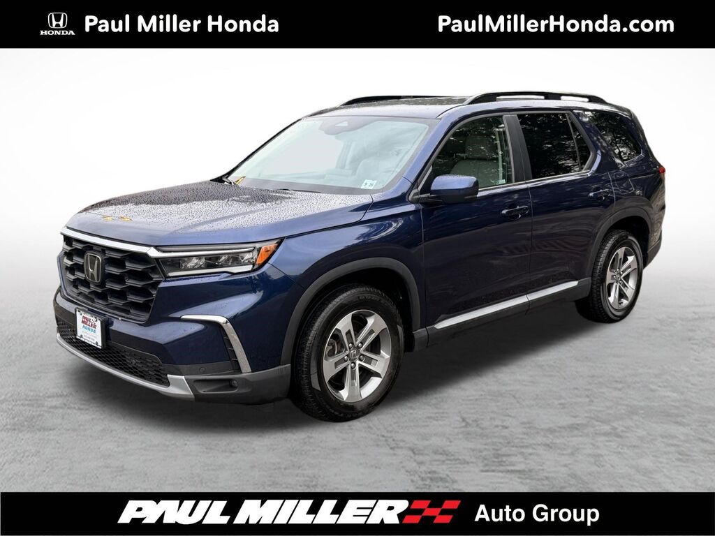 2023 Honda Pilot EX-L — photo 1 of 13