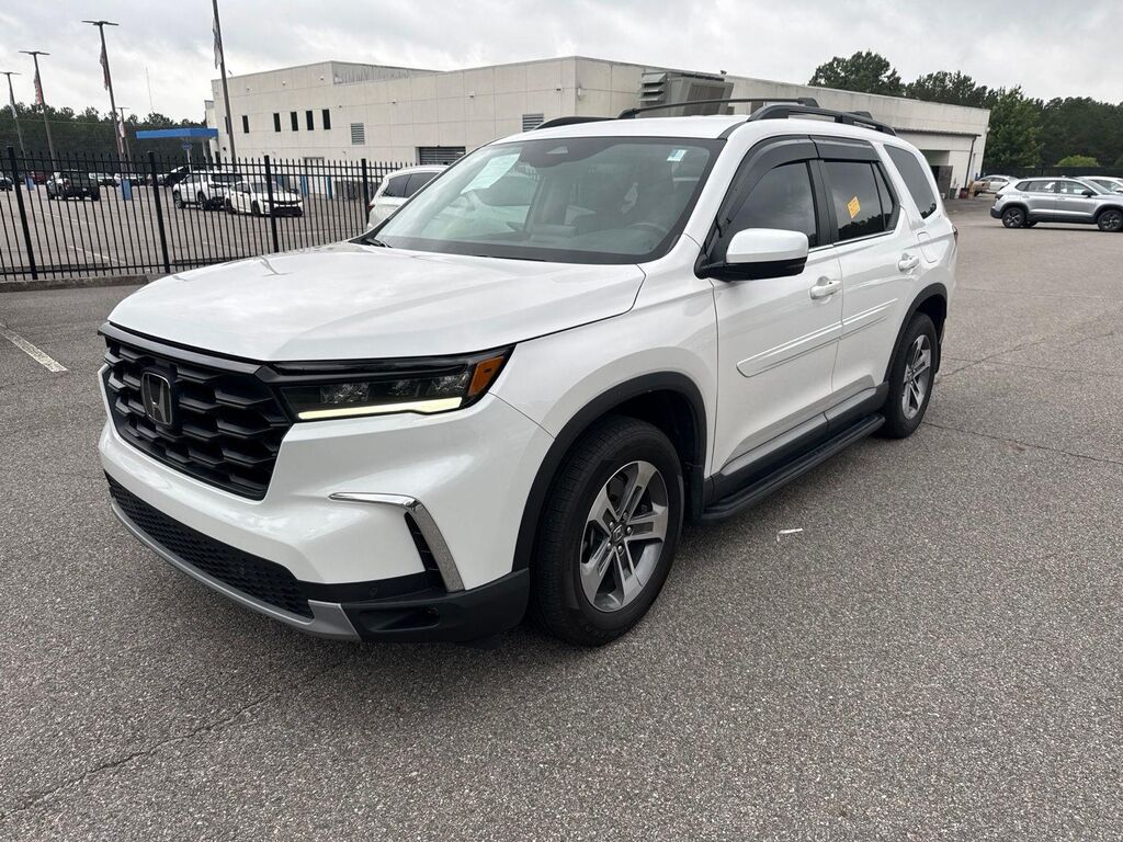 2025 Honda Pilot EX-L — photo 1 of 13