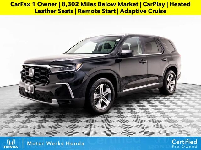 2023 Honda Pilot EX-L w/Rear Captain's Chairs