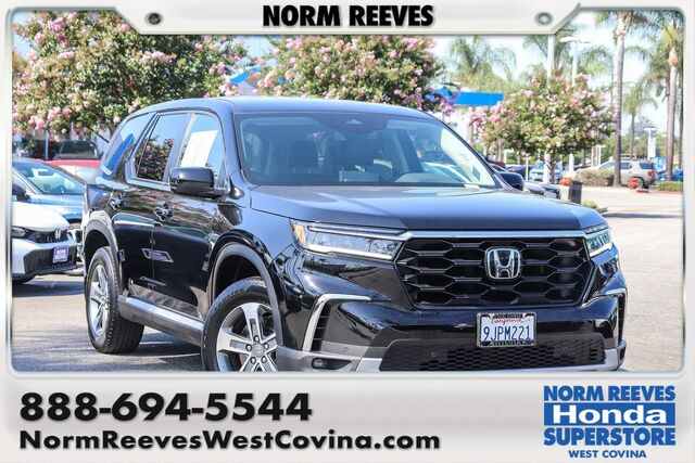 2024 Honda Pilot EX-L w/Rear Captain's Chairs