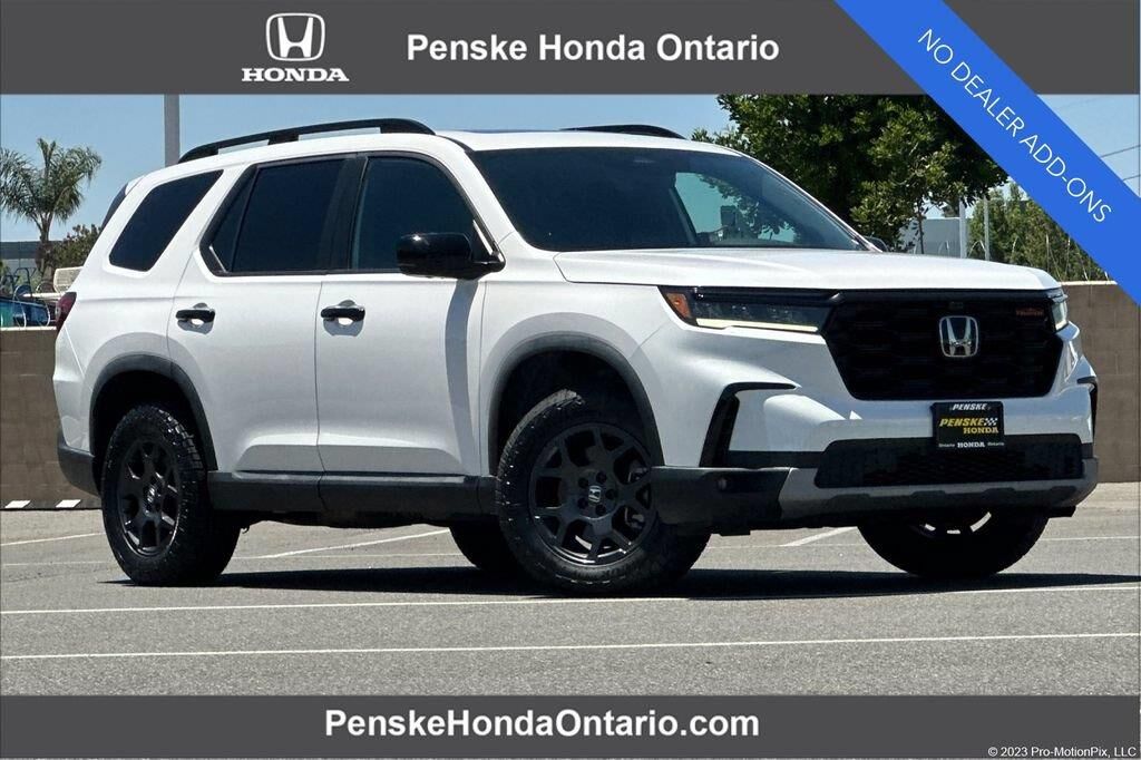 2023 Honda Pilot TrailSport — photo 1 of 26