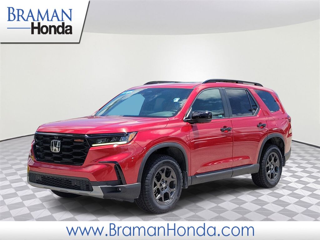2024 Honda Pilot TrailSport — photo 1 of 1