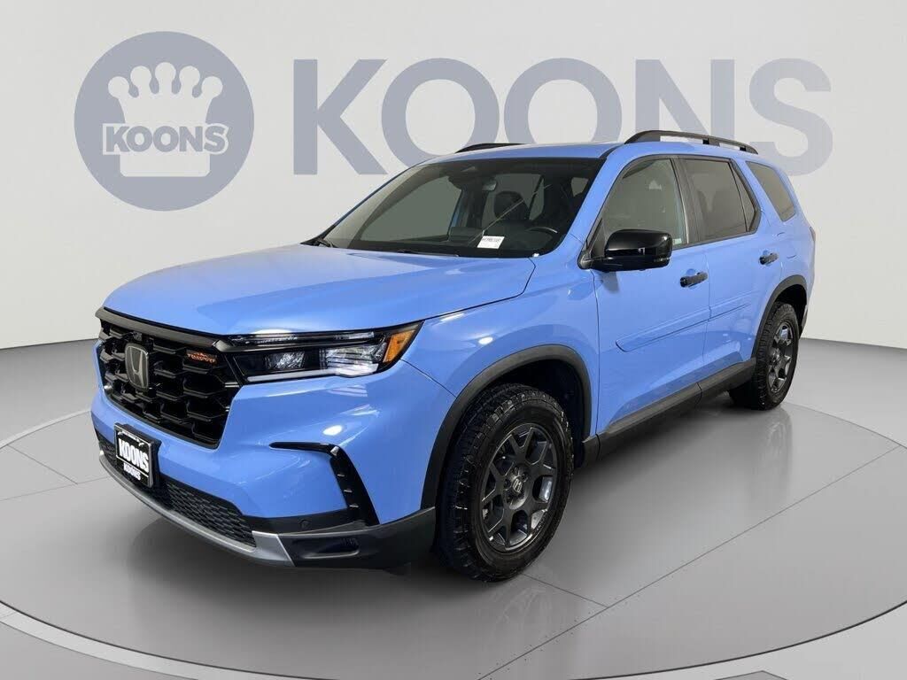 2024 Honda Pilot TrailSport — photo 1 of 1