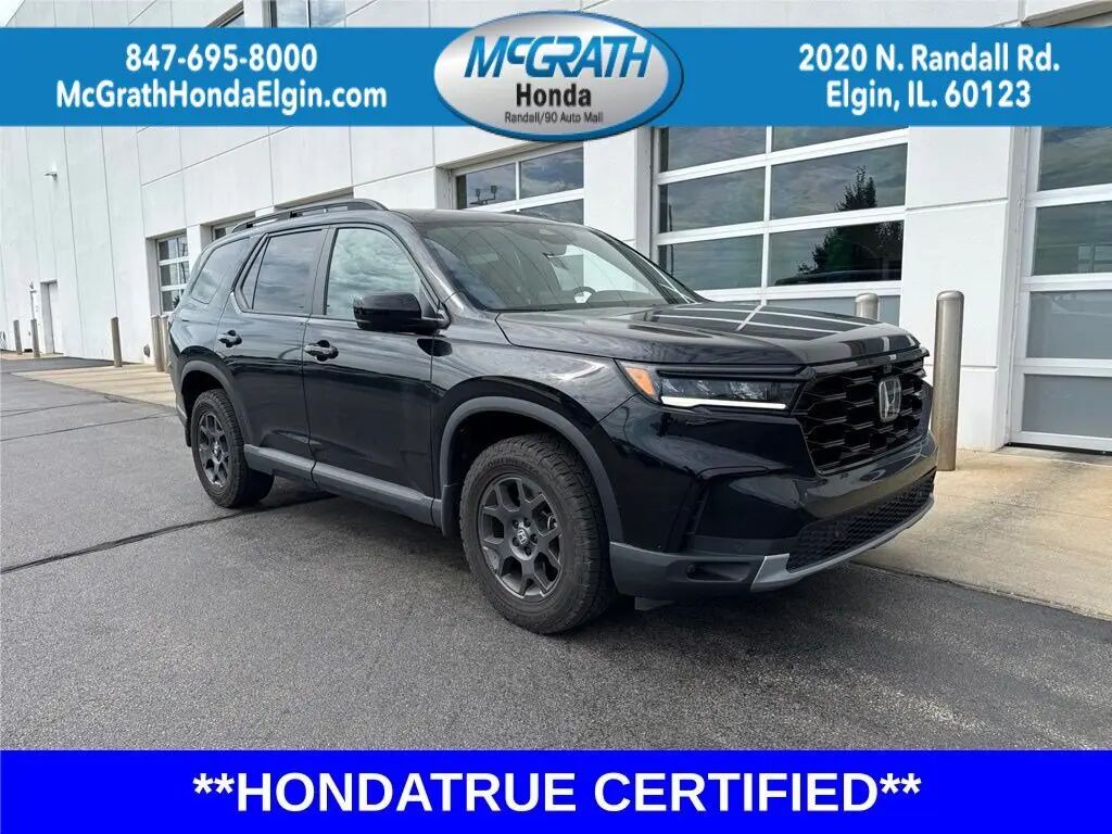 2025 Honda Pilot TrailSport — photo 1 of 13