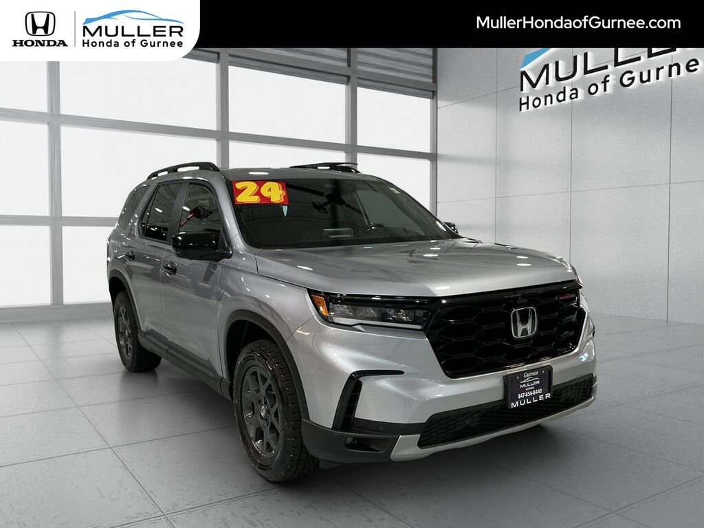 2024 Honda Pilot AWD TRAILSPORT — photo 1 of 7