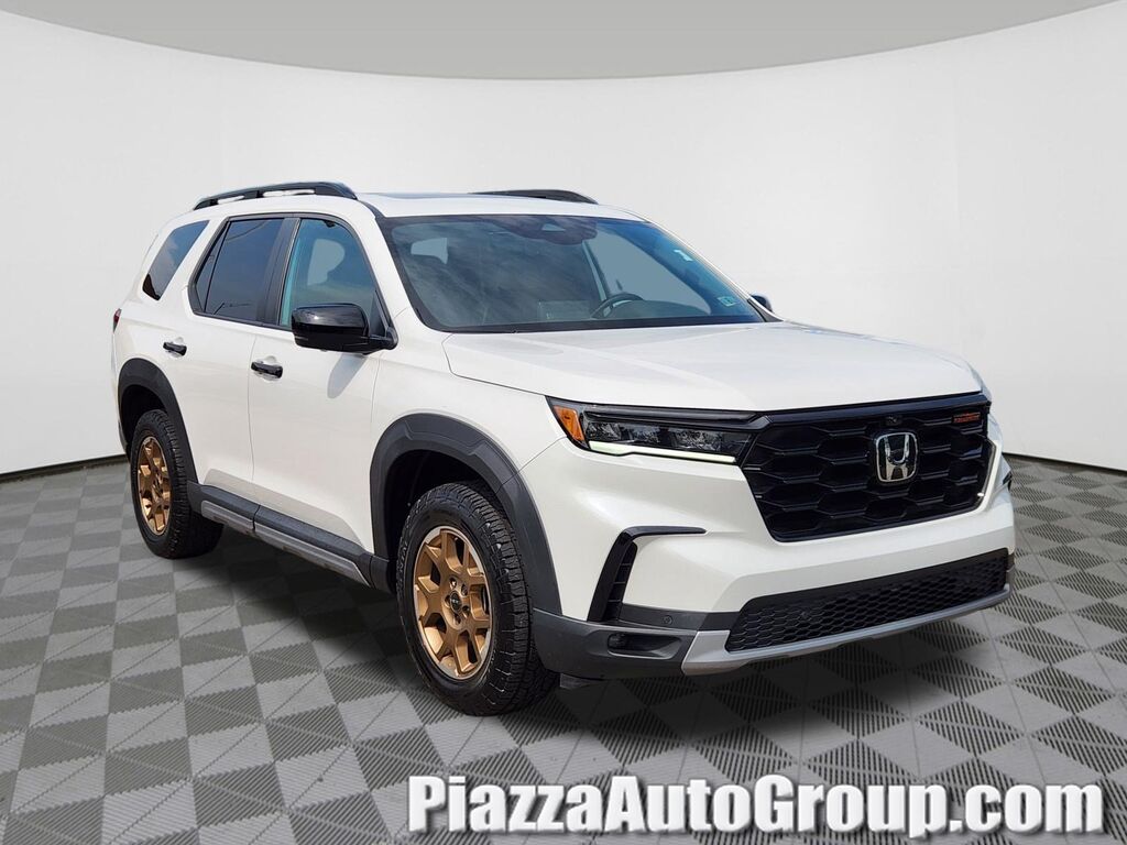 2024 Honda Pilot AWD TRAILSPORT — photo 1 of 7