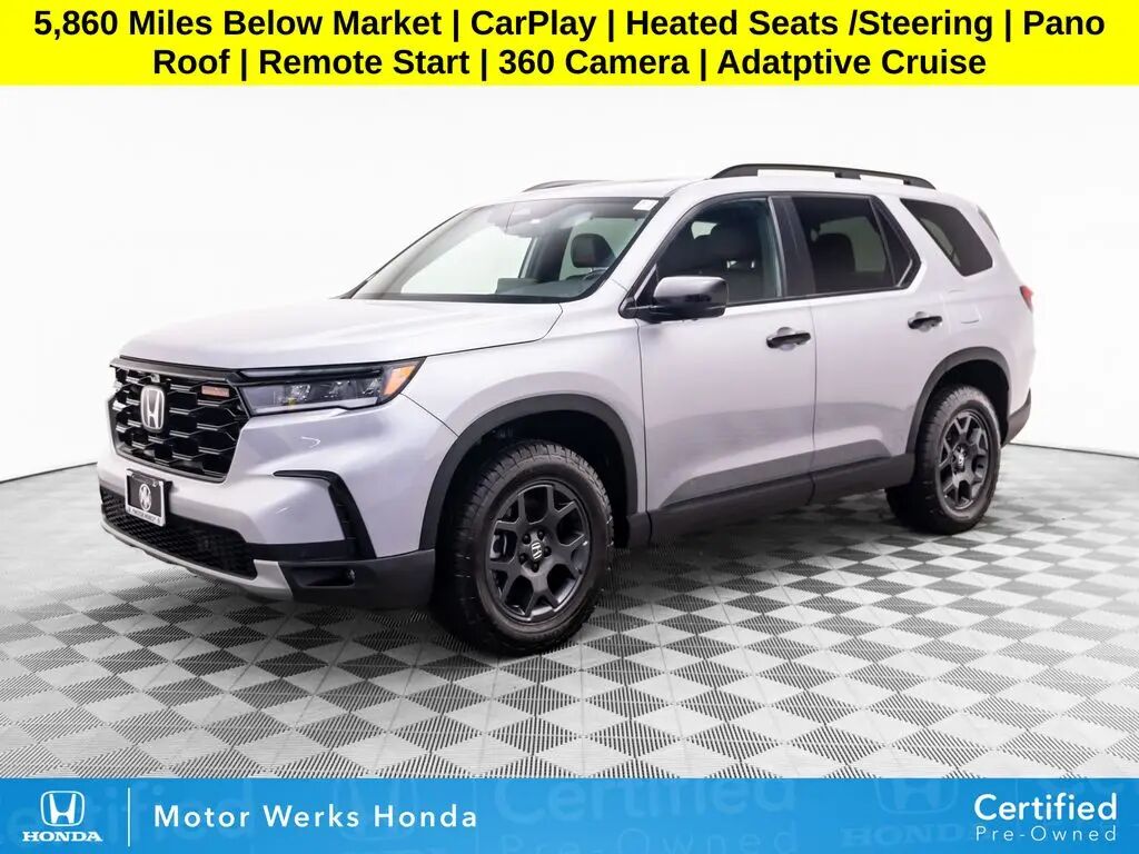 2025 Honda Pilot TrailSport — photo 1 of 11