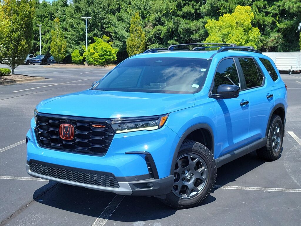 2025 Honda Pilot TrailSport — photo 1 of 7