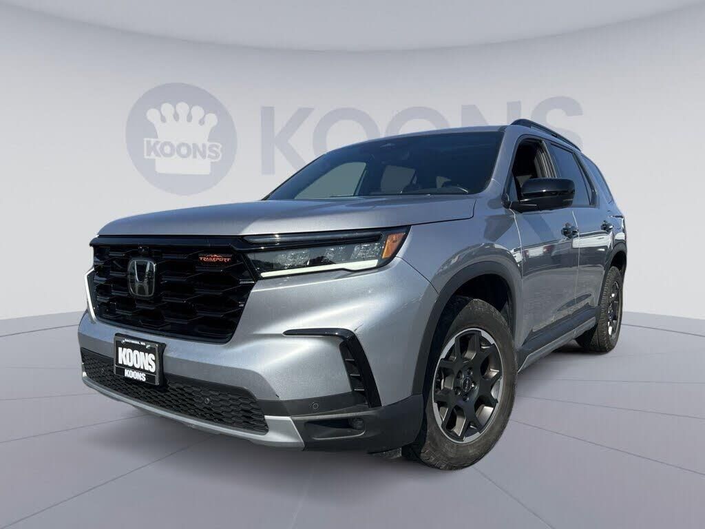 2024 Honda Pilot TrailSport — photo 1 of 1