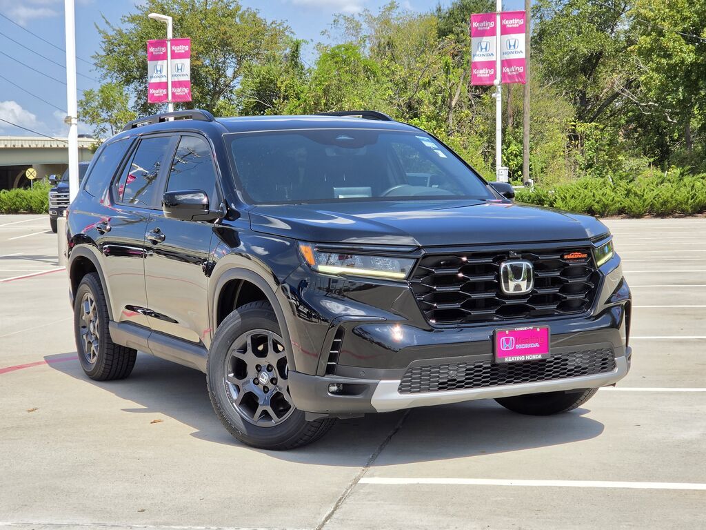 2025 Honda Pilot AWD TrailSport — photo 1 of 6