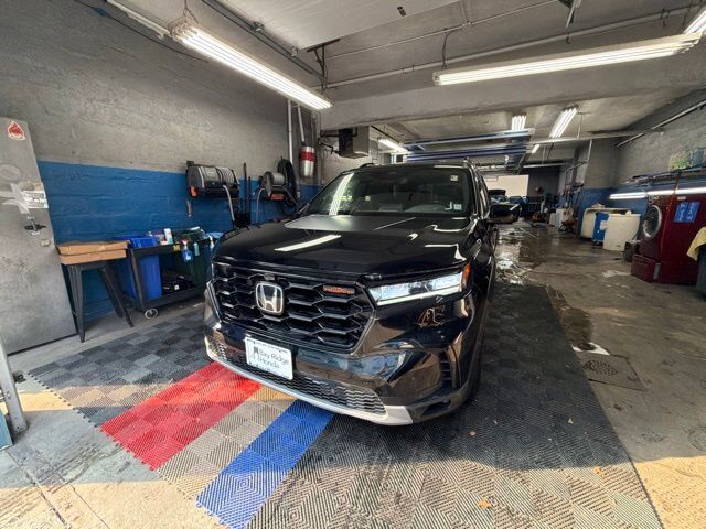 2023 Honda Pilot AWD TRAILSPORT