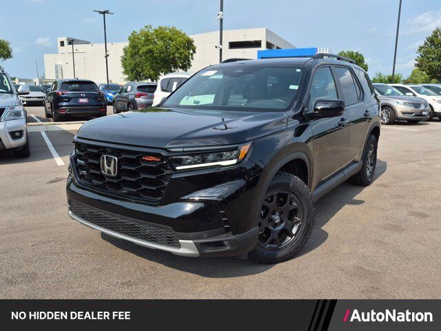 2025 Honda Pilot AWD TrailSport
