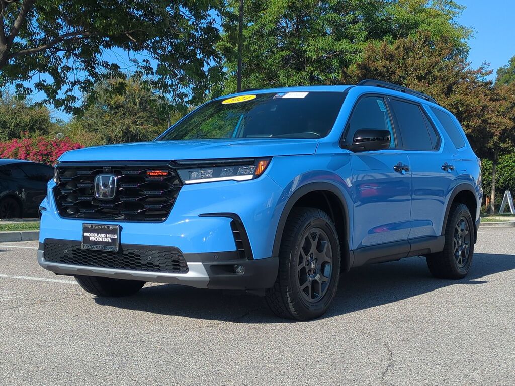 2024 Honda Pilot AWD TRAILSPORT — photo 1 of 7