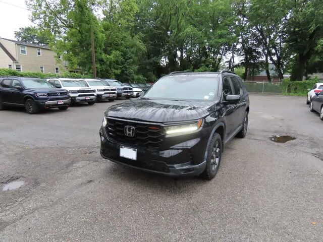 2023 Honda Pilot TrailSport