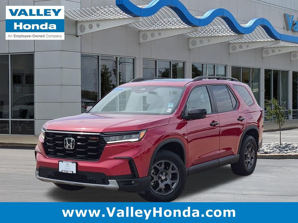 2024 Honda Pilot AWD TRAILSPORT — photo 1 of 7