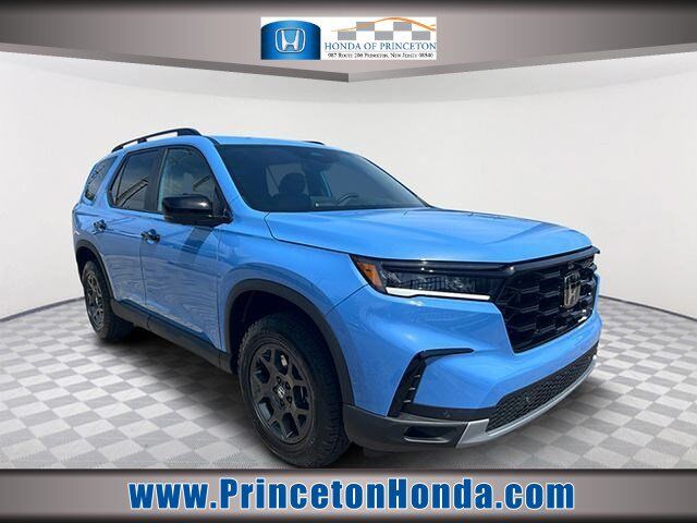 2025 Honda Pilot AWD TrailSport