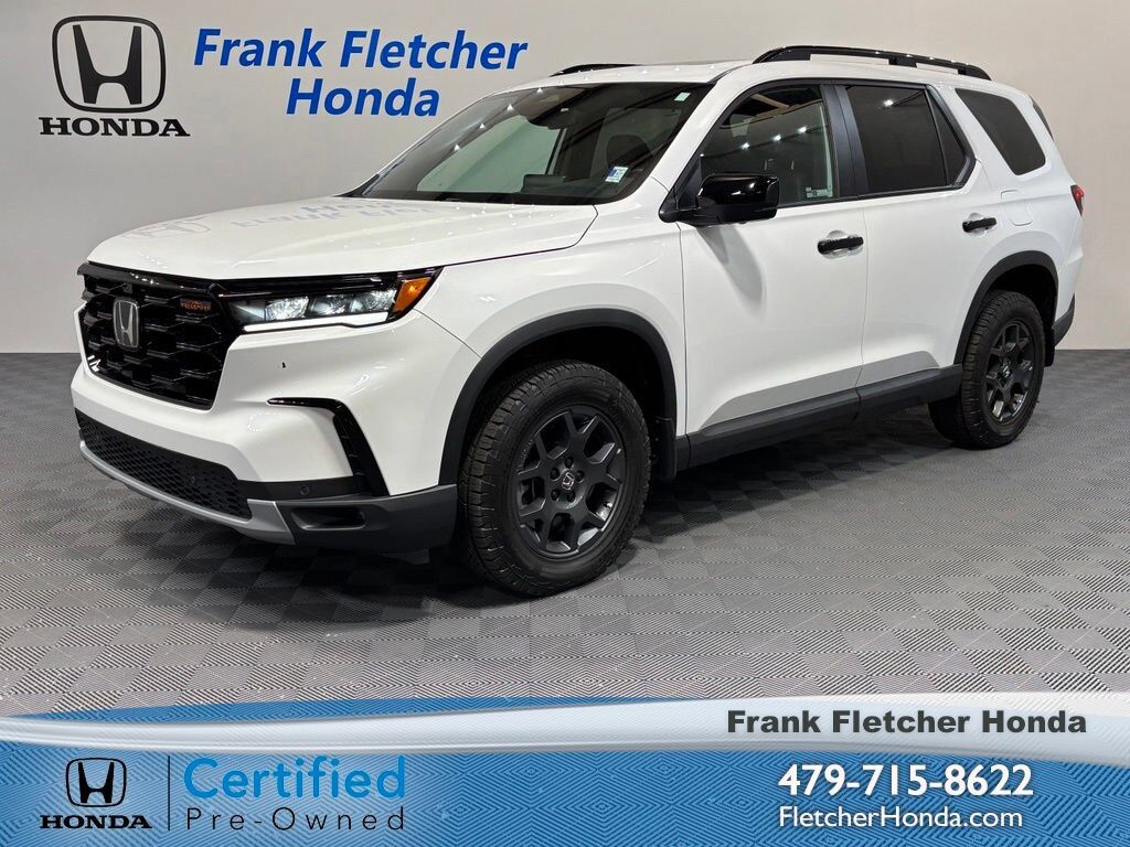 2025 Honda Pilot AWD TrailSport — photo 1 of 7