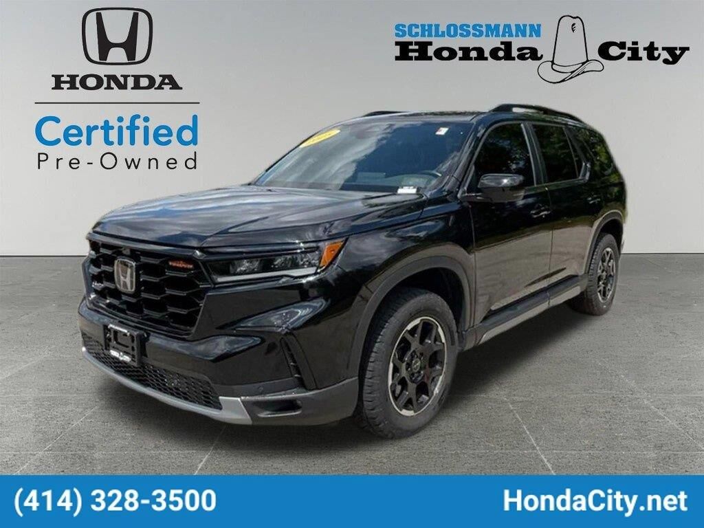 2025 Honda Pilot TrailSport — photo 1 of 13