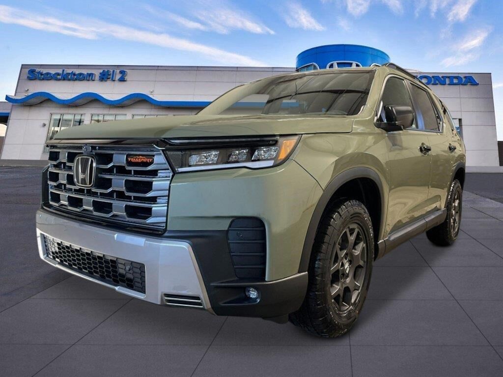 2026 Honda Pilot TrailSport — photo 1 of 13