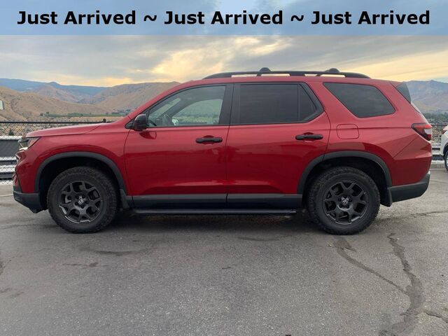 2023 Honda Pilot AWD TRAILSPORT