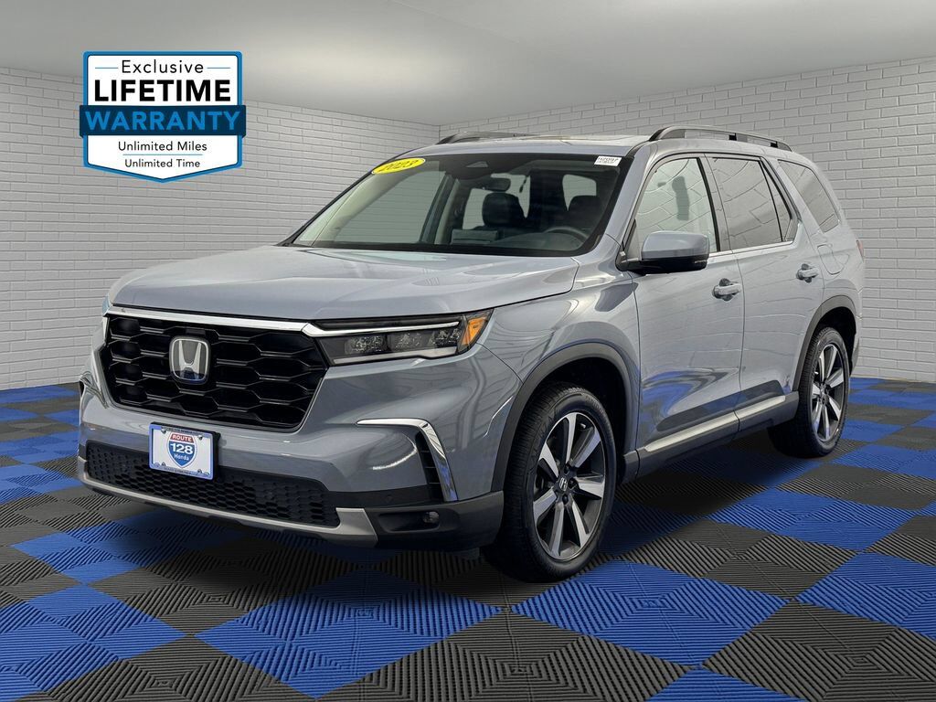 2023 Honda Pilot AWD TRG — photo 1 of 7