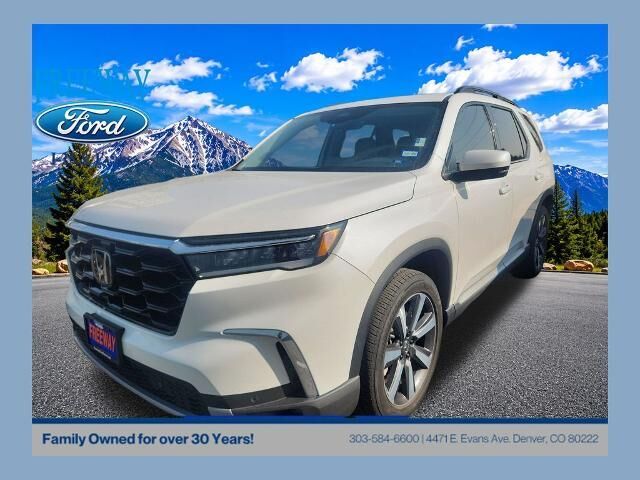 2024 Honda Pilot Touring