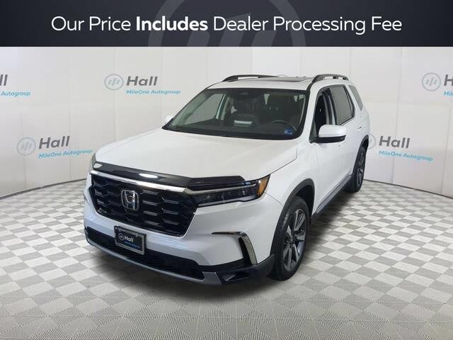 2025 Honda Pilot Touring — photo 1 of 7