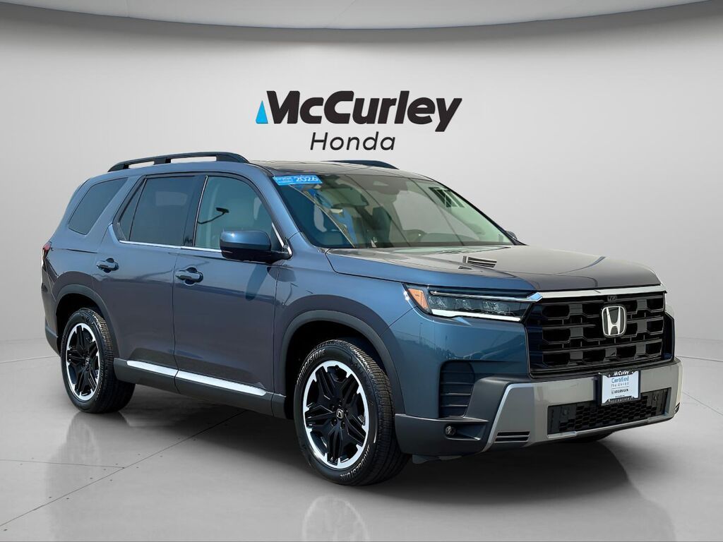 2026 Honda Pilot Touring — photo 1 of 13