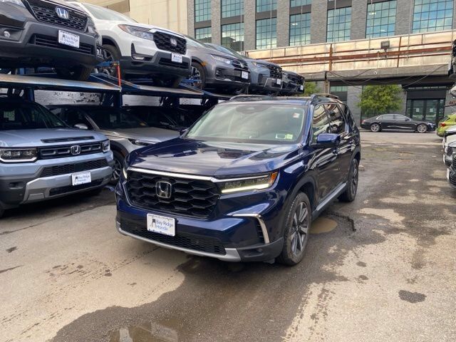 2025 Honda Pilot AWD Touring