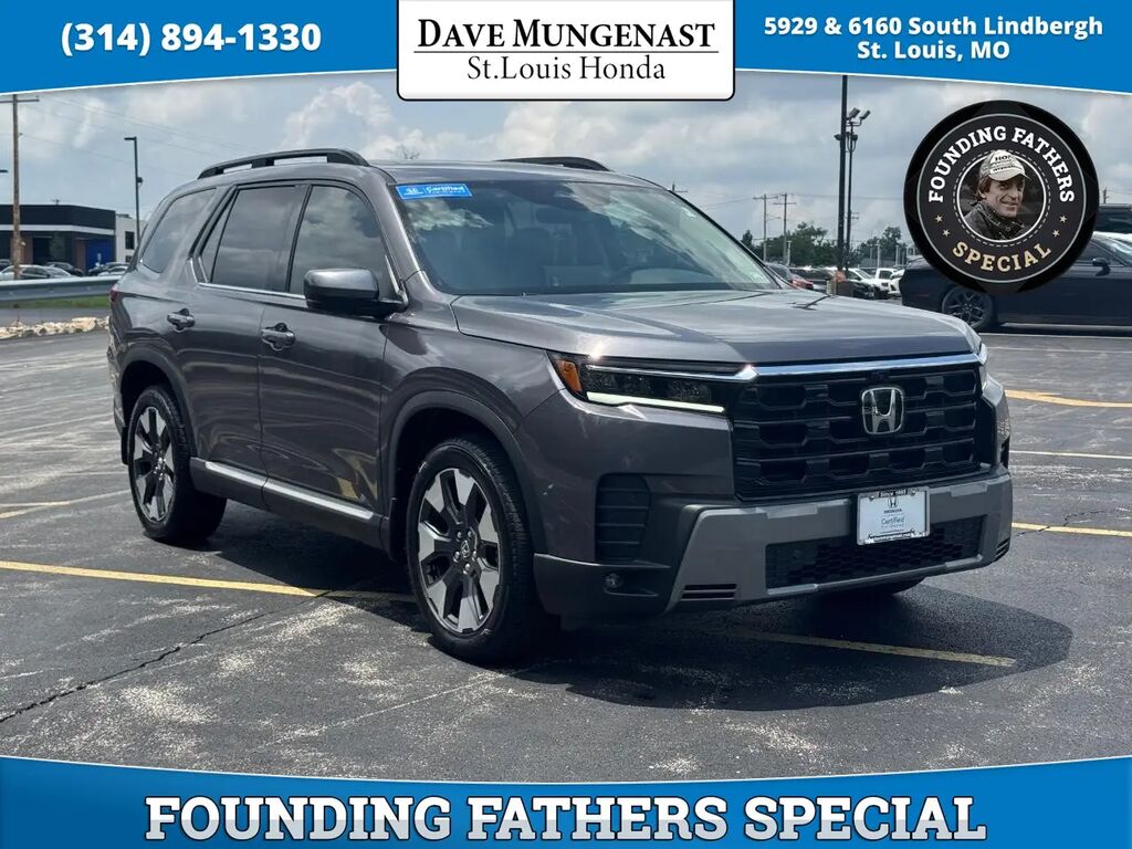 2026 Honda Pilot Touring — photo 1 of 13