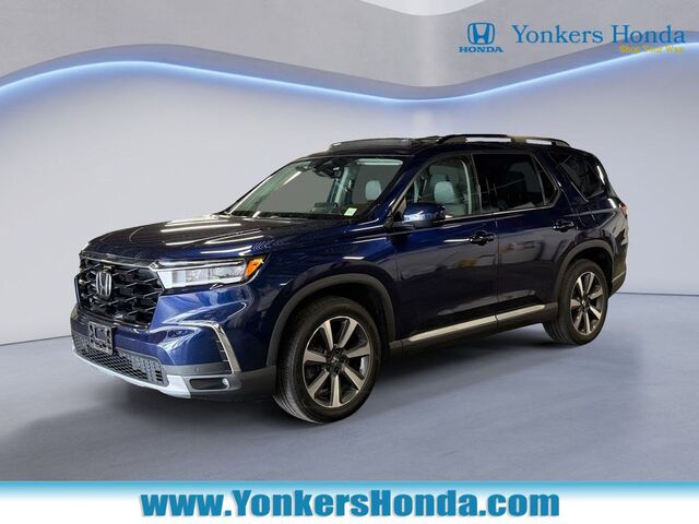 2023 Honda Pilot AWD TRG