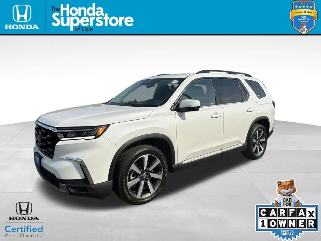 2025 Honda Pilot Touring — photo 1 of 13