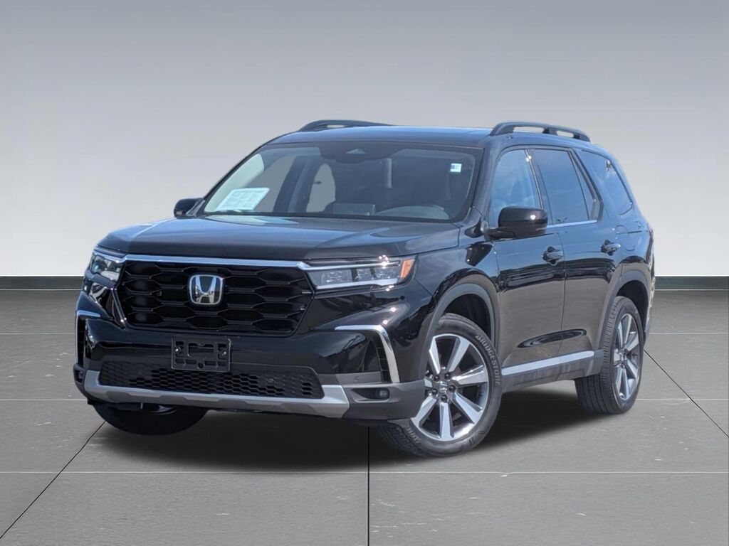 2025 Honda Pilot Touring+ — photo 1 of 7
