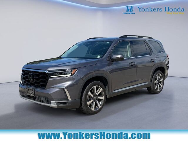 2023 Honda Pilot AWD TRG