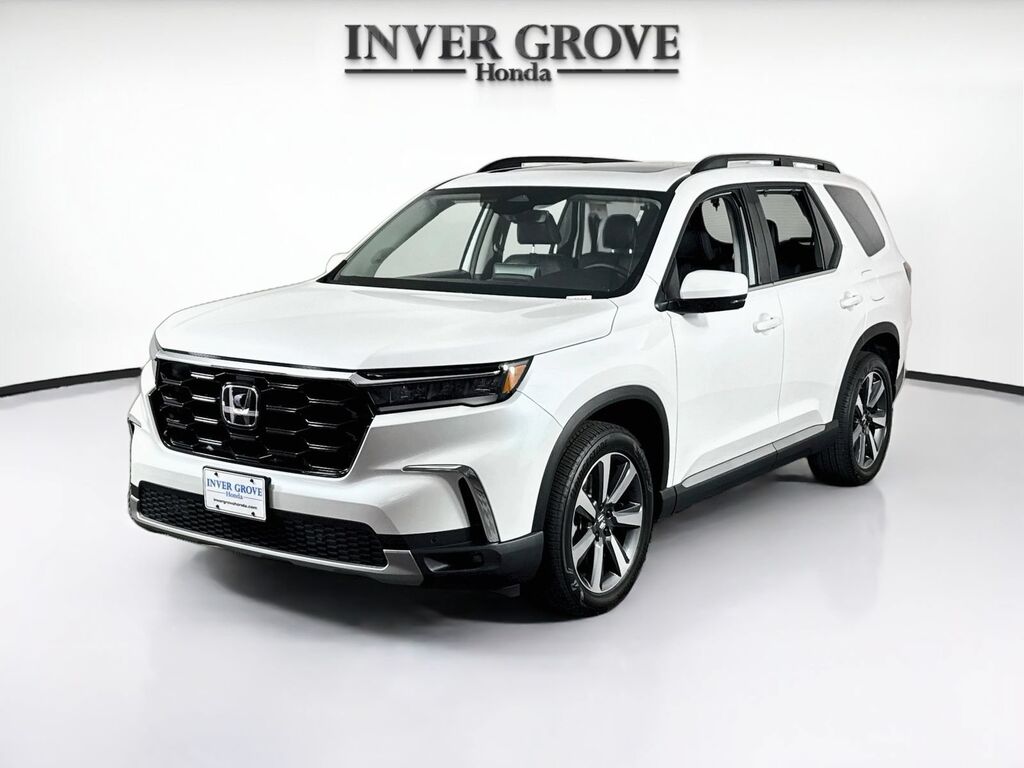 2025 Honda Pilot AWD TRG — photo 1 of 7