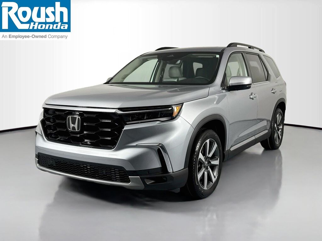 2025 Honda Pilot Touring+ — photo 1 of 13