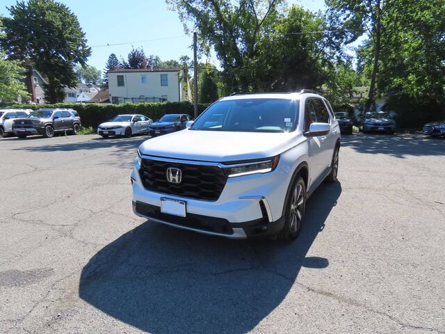 2025 Honda Pilot AWD TRG