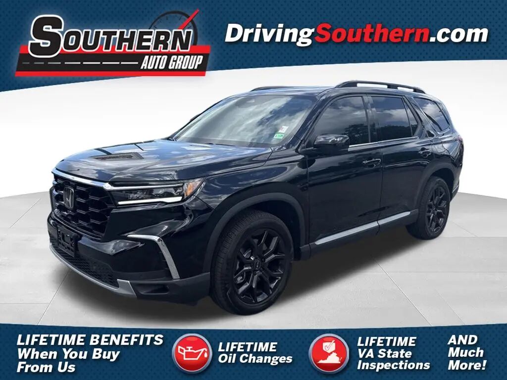 2025 Honda Pilot Touring — photo 1 of 13