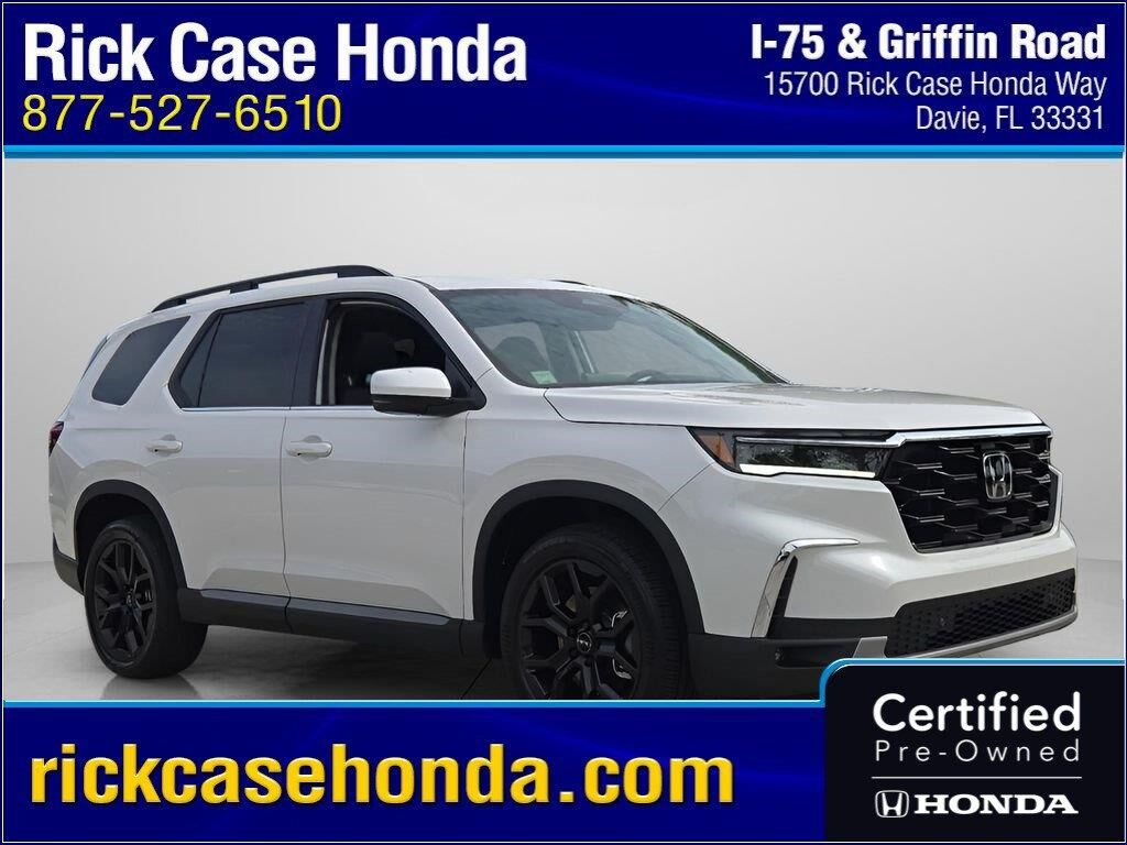 2025 Honda Pilot Touring+ — photo 1 of 12