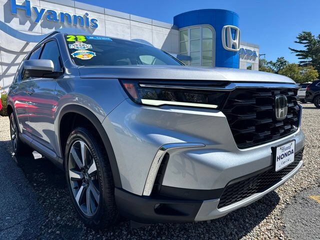 2023 Honda Pilot AWD TRG