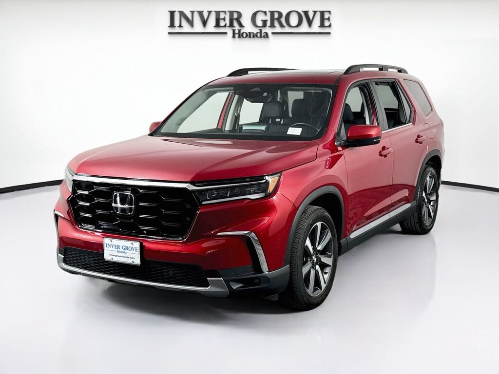 2024 Honda Pilot AWD TRG — photo 1 of 7