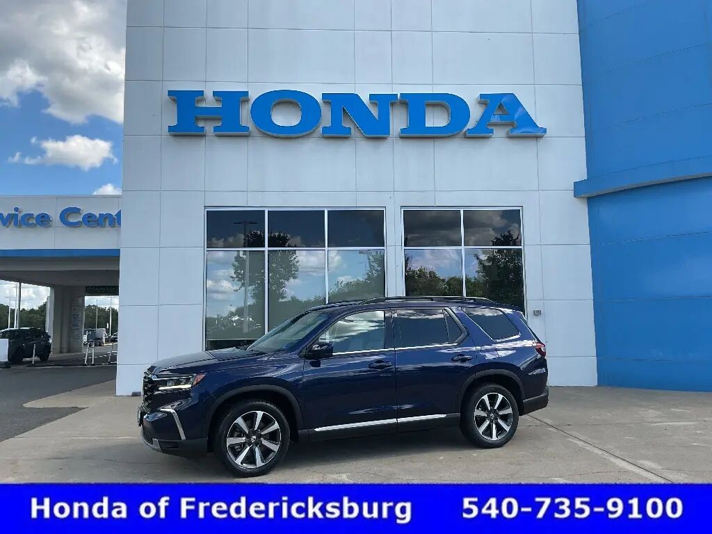 2025 Honda Pilot Touring+ — photo 1 of 13