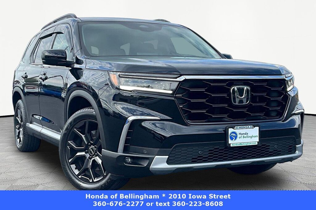 2025 Honda Pilot Touring — photo 1 of 13