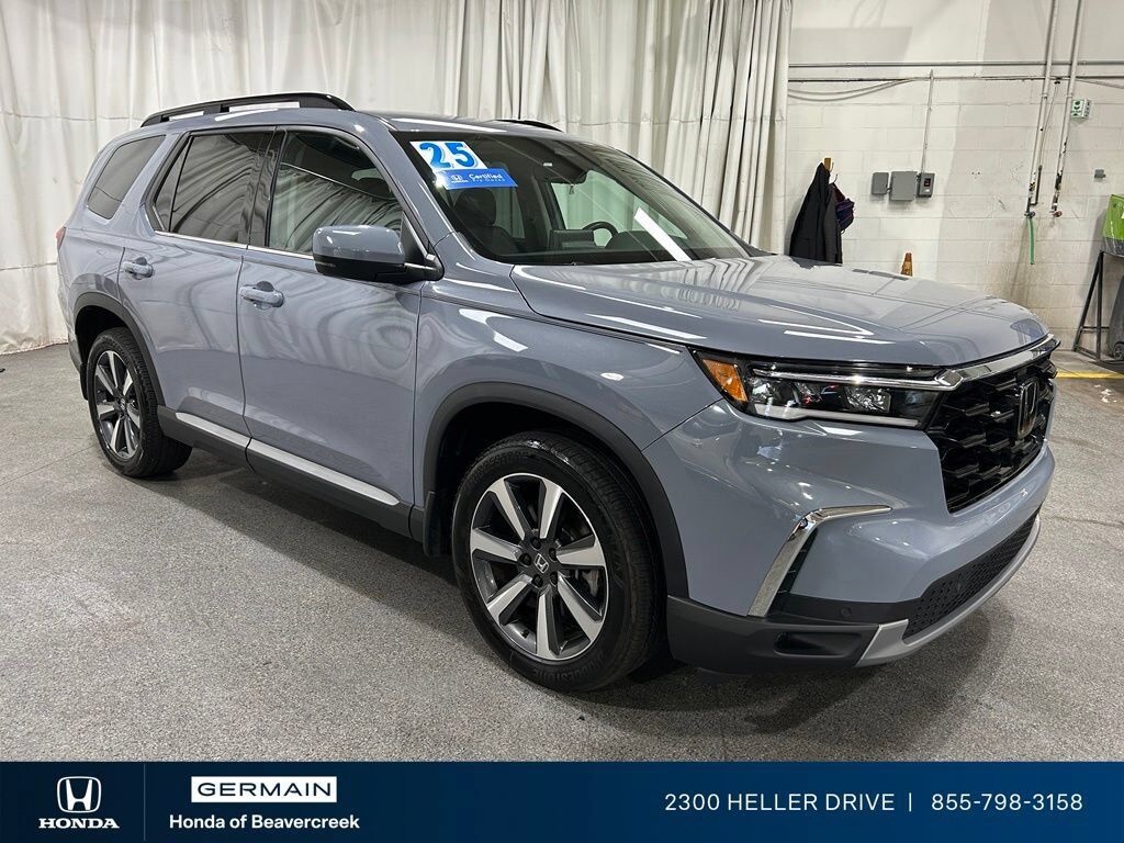 2025 Honda Pilot AWD TRG — photo 1 of 7
