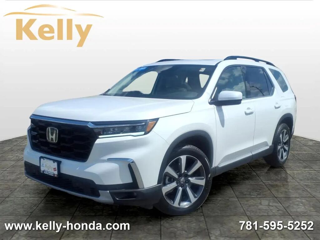 2025 Honda Pilot Touring+ — photo 1 of 13