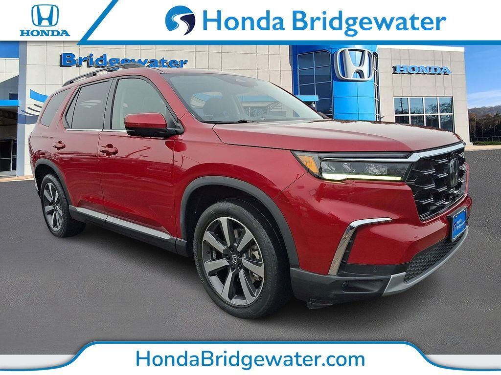 2023 Honda Pilot Elite — photo 1 of 13