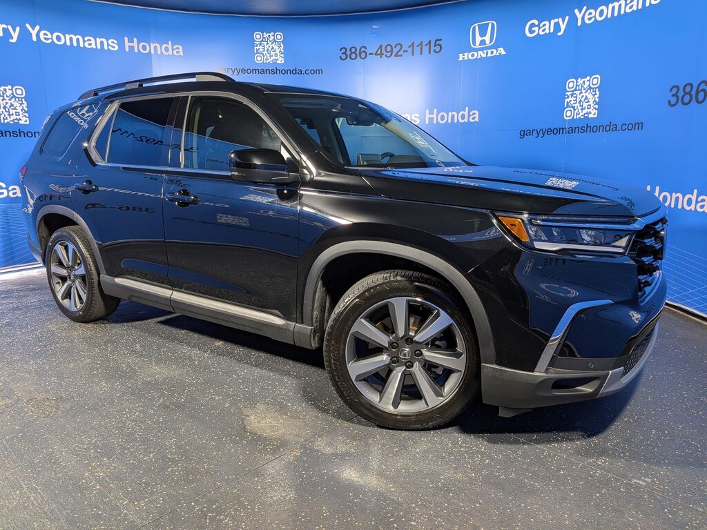 2025 Honda Pilot Elite — photo 1 of 7