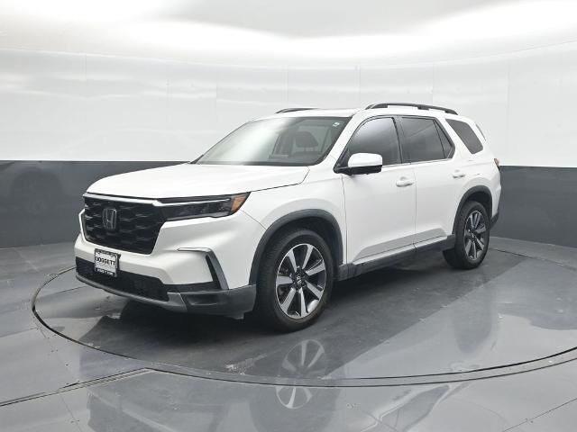 2023 Honda Pilot Elite — photo 1 of 13