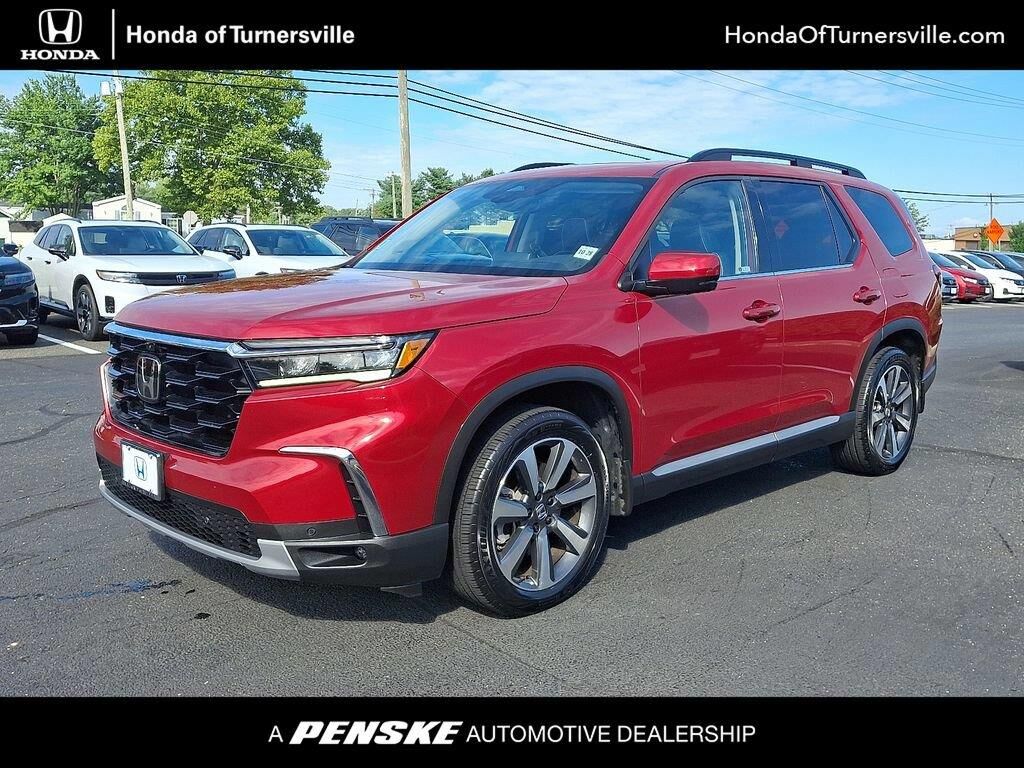 2023 Honda Pilot Elite — photo 1 of 1