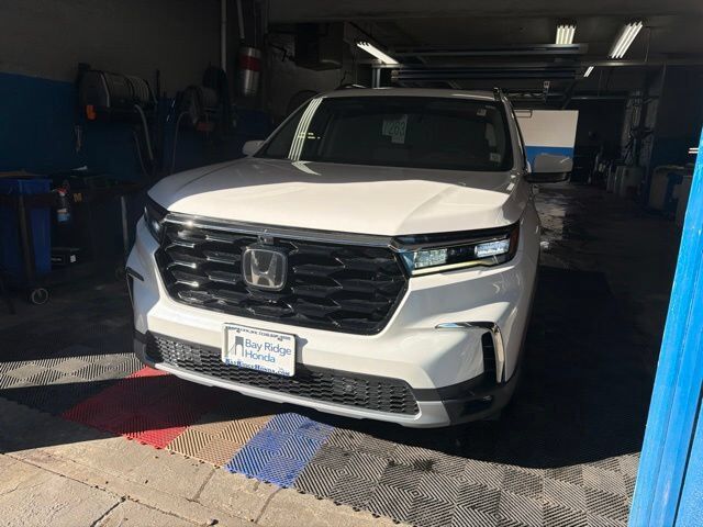 2023 Honda Pilot AWD ELITE